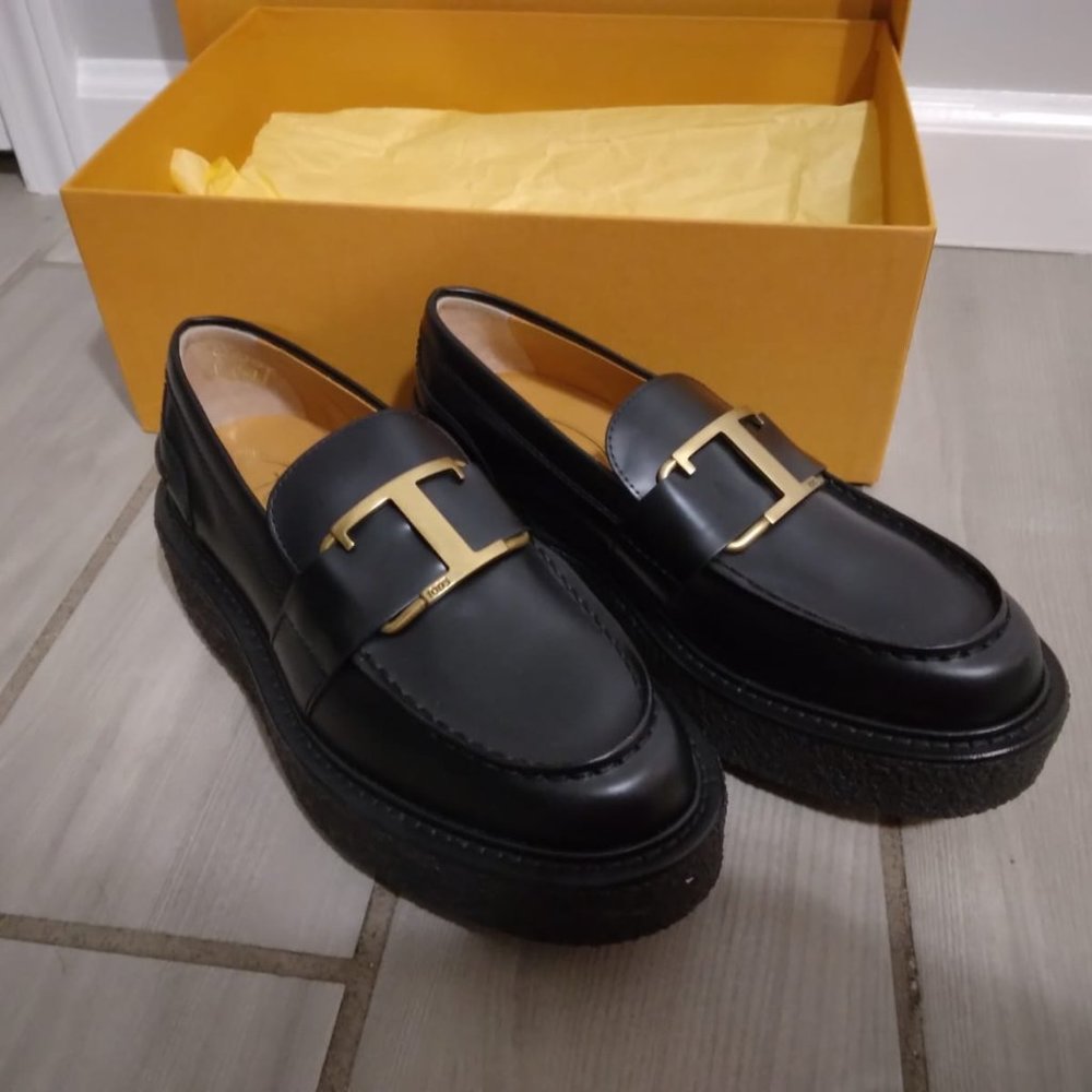 Tod's women platform leather loafers